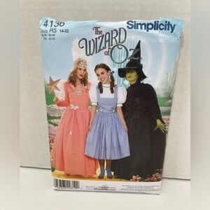 Simplicity Wizard of Oz Costume Pattern. Size 14-22
